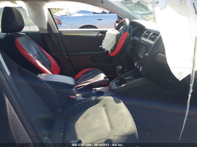 3VWB07AJ9FM292677 Volkswagen Jetta Sedan 1.8t Se