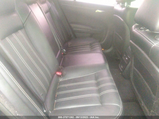 2C3CCAGG2FH899501 Chrysler 300 300s