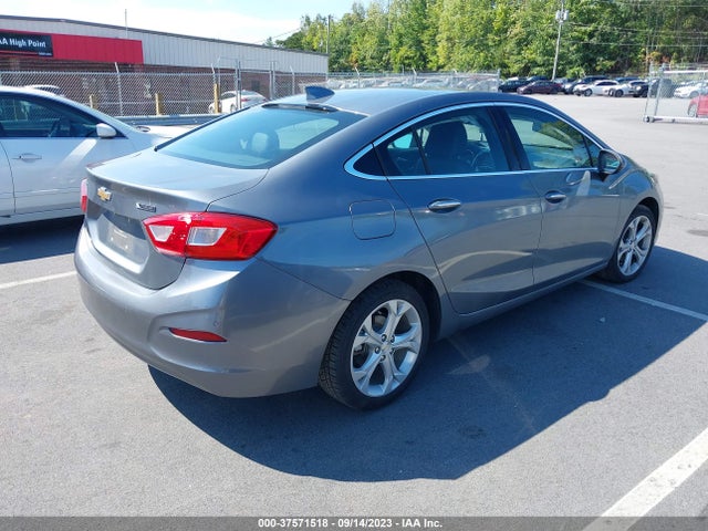Chevrolet Cruze Premier 2018 1G1BF5SM0J7196348 Image 4