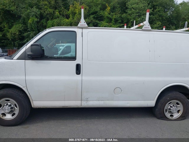 Chevrolet EXPRESS CARGO VAN 2016 1GCWGAFF1G1151828 Image 14