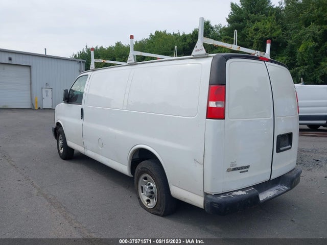 Chevrolet EXPRESS CARGO VAN 2016 1GCWGAFF1G1151828 Image 3