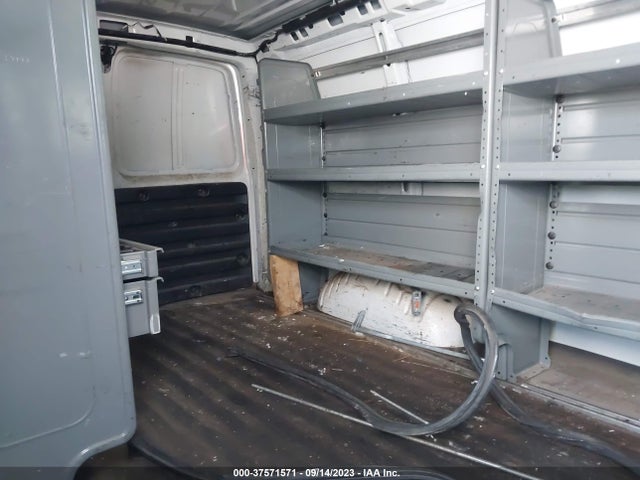 Chevrolet EXPRESS CARGO VAN 2016 1GCWGAFF1G1151828 Image 8