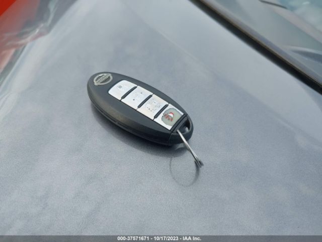 1N4AZ0CP9FC327335 Nissan LEAF SV