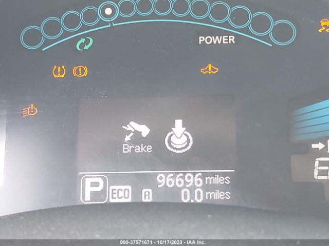 1N4AZ0CP9FC327335 Nissan LEAF SV