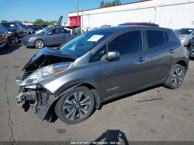 1N4AZ0CP9FC327335 Nissan LEAF SV
