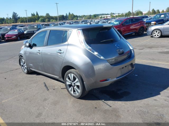 1N4AZ0CP9FC327335 Nissan LEAF SV