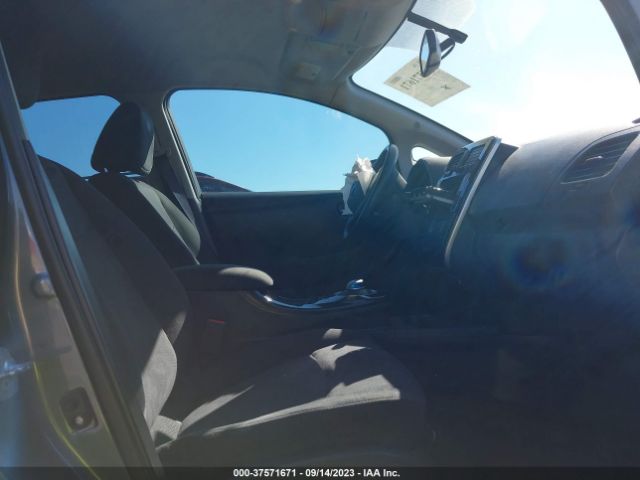 1N4AZ0CP9FC327335 Nissan LEAF SV