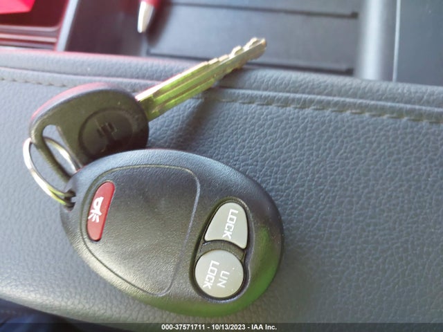 2007 HUMMER H3 SUV VIN: 5GTDN13E978183015