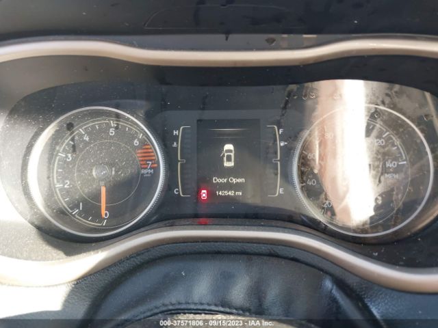 1C4PJLCB1GW281470 Jeep Cherokee Latitude