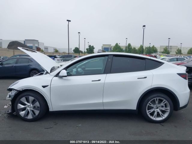 7SAYGDEE2PA137723 Tesla Model Y Long Range