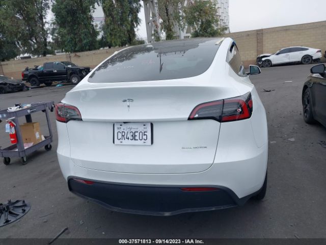7SAYGDEE2PA137723 Tesla Model Y Long Range