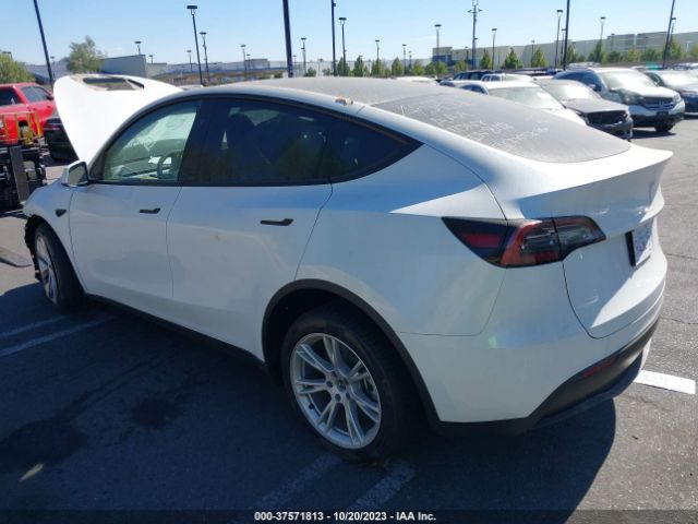 7SAYGDEE2PA137723 Tesla Model Y Long Range