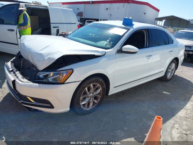 1VWAT7A38GC052544 Volkswagen Passat 1.8t S