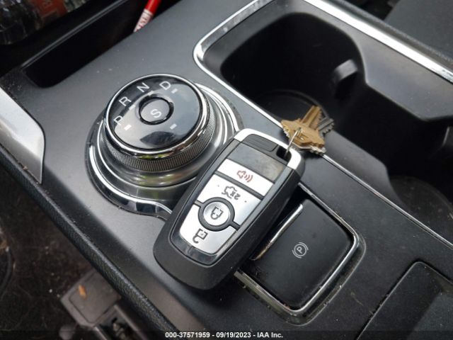 3FA6P0HD8KR173769 Ford FUSION SE