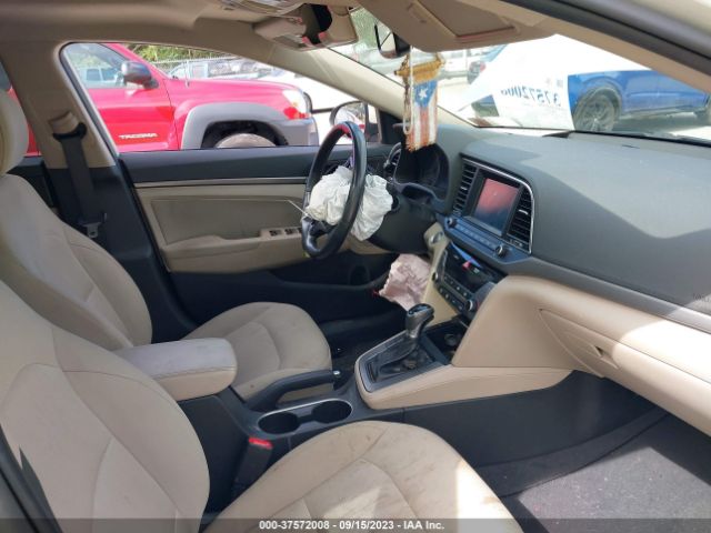 Hyundai Elantra Value Edition 2017 5NPD84LF7HH137579 Image 5