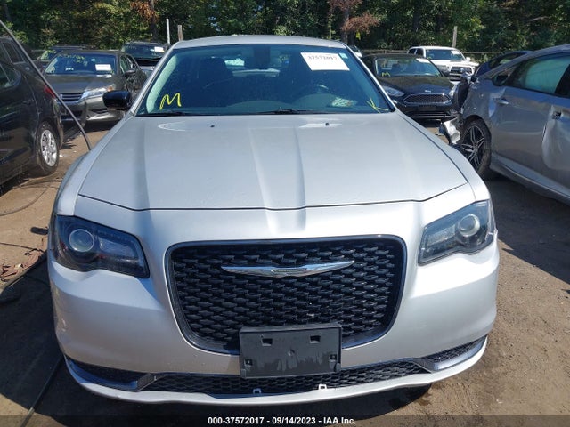 Chrysler 300 Touring 2019 2C3CCAAG8KH601567 Image 13