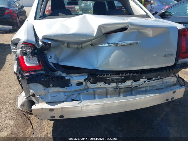 Chrysler 300 Touring 2019 2C3CCAAG8KH601567 Image 6