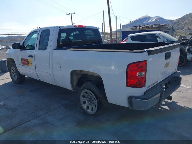 2013 CHEVROLET SILVERADO 1500 LS VIN: 1GCRCREA4DZ201017