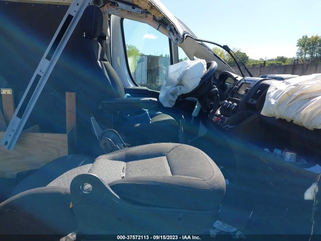 RAM Promaster Cargo Van 2018 3C6URVJG2JE144911 Image 5