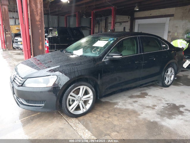 1VWBV7A3XFC043891 Volkswagen Passat 2.0l Tdi Se W/sunroof