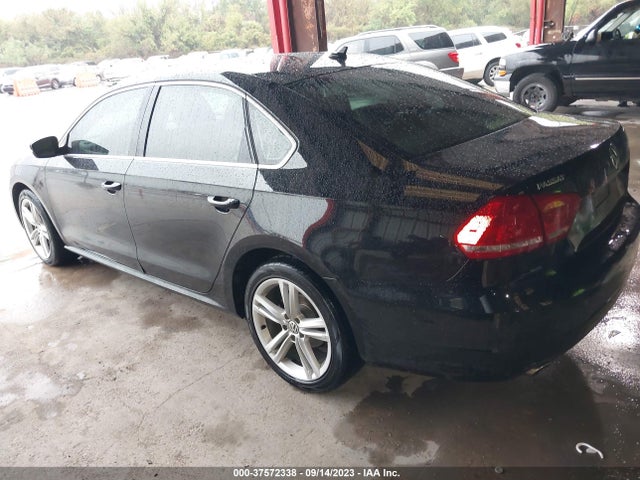 1VWBV7A3XFC043891 Volkswagen Passat 2.0l Tdi Se W/sunroof