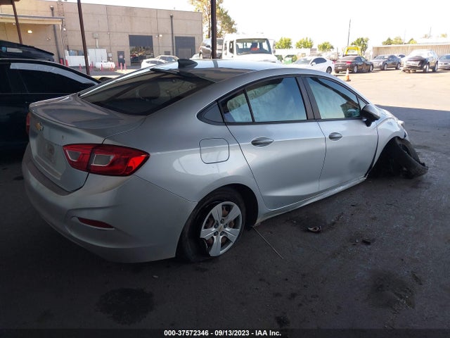 Chevrolet CRUZE LS 2018 1G1BC5SM5J7200886 Image 4