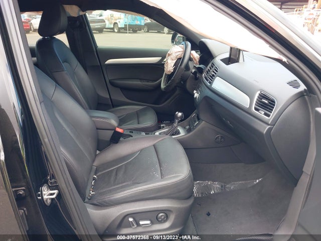 WA1EFCFSXGR024580 Audi Q3 Premium Plus