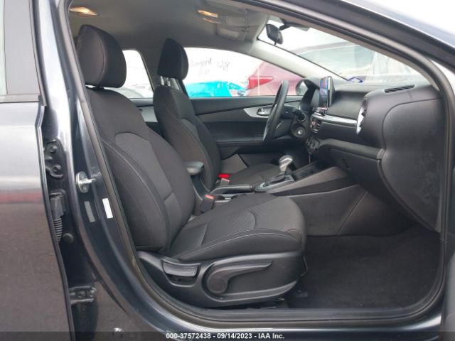 3KPF24AD8PE572058 KIA Forte Lxs