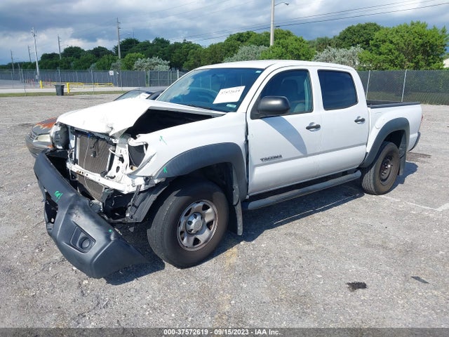 Toyota Tacoma Prerunner 2015 5TFJX4GN4FX044060 Image 2