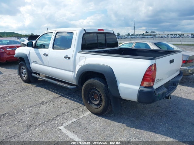Toyota Tacoma Prerunner 2015 5TFJX4GN4FX044060 Image 3