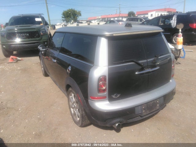 2011 MINI COOPER S CLUBMAN WMWZG3C52BTY36211 Photo 2