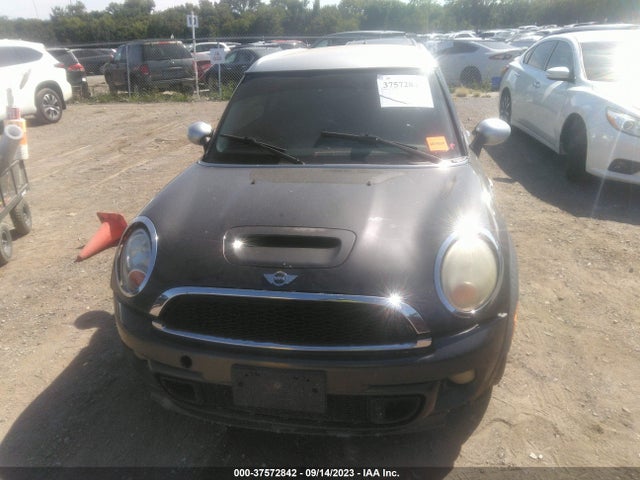 2011 MINI COOPER S CLUBMAN WMWZG3C52BTY36211 Photo 5