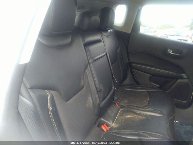 3C4NJDBB5JT223728 Jeep Compass Latitude