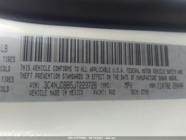 3C4NJDBB5JT223728 Jeep Compass Latitude