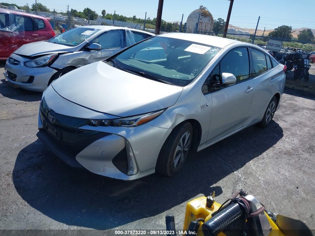 Toyota Prius Prime Plus/premium/advanced 2018 JTDKARFPXJ3093804 Image 2