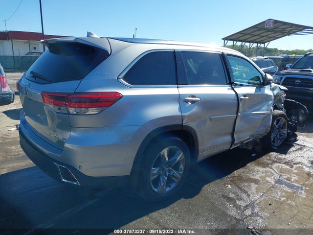 Toyota Highlander Limited Platinum 2018 5TDDZRFHXJS889946 Image 4