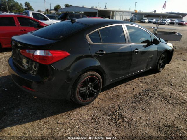 KNAFK4A60F5260776 KIA FORTE LX