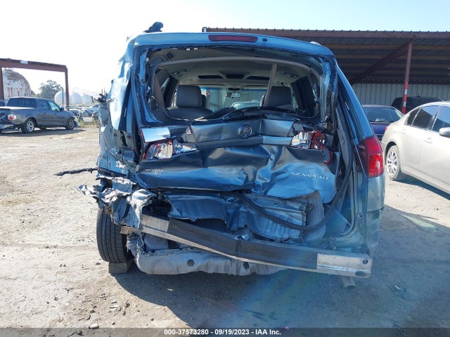2005 TOYOTA SIENNA XLE VIN: 5TDZA22C25S285487