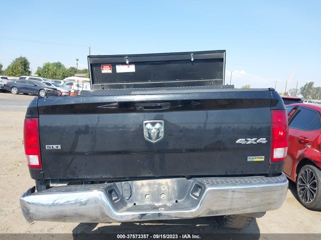 1C6RR7LG1KS595809 RAM 1500 Classic Slt