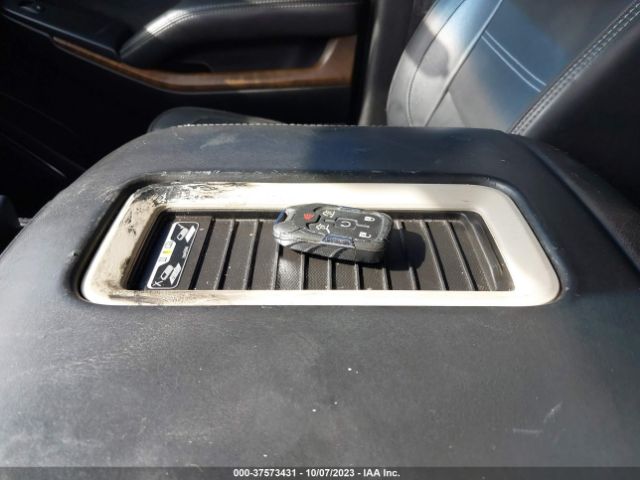 1GKS1HKJ1JR147648 GMC YUKON XL DENALI