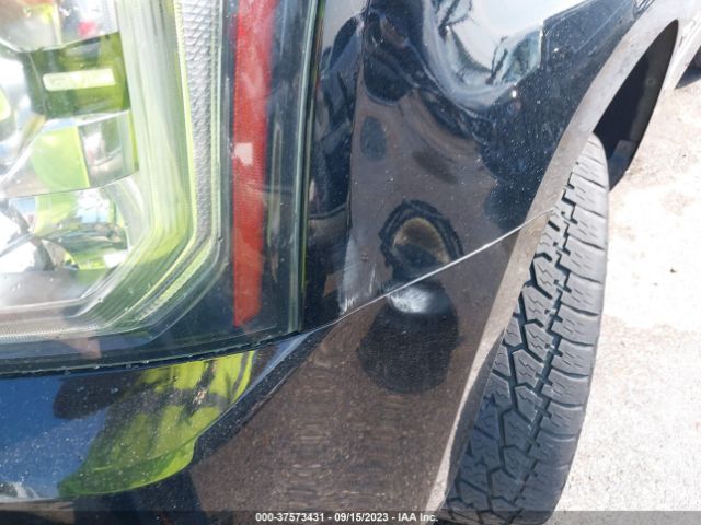 1GKS1HKJ1JR147648 GMC YUKON XL DENALI