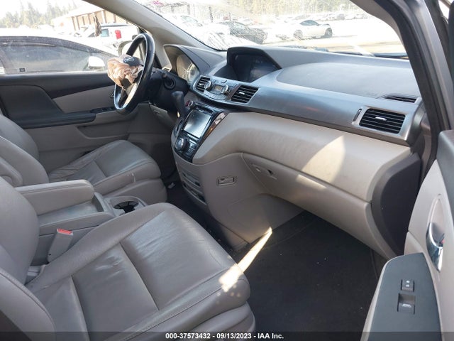 Honda Odyssey Touring 2016 5FNRL5H98GB132286 Image 11