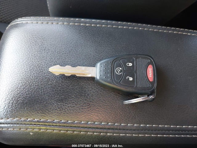 2016 JEEP COMPASS LATITUDE VIN: 1C4NJCEA8GD737990