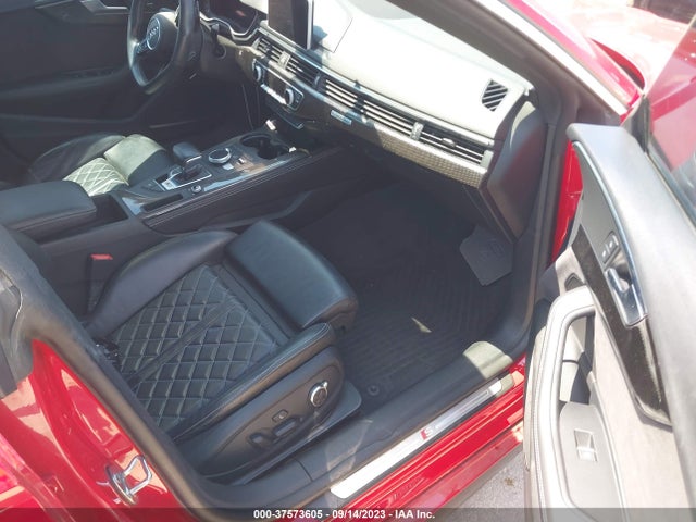 WAUB4CF56JA025818 Audi S5 Sportback Premium Plus