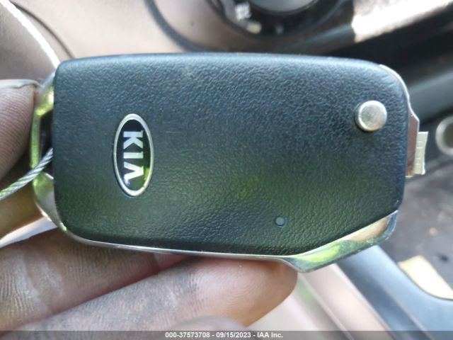 KNDJ63AU0M7742949 KIA Soul Gt-line