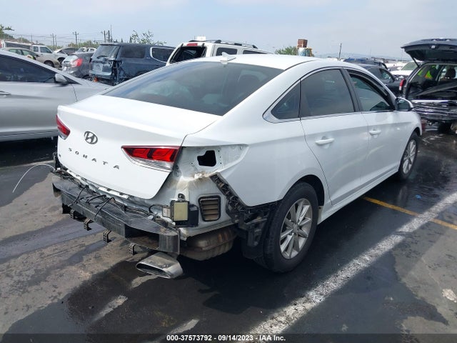 Hyundai SONATA SE 2018 5NPE24AFXJH699166 Image 11