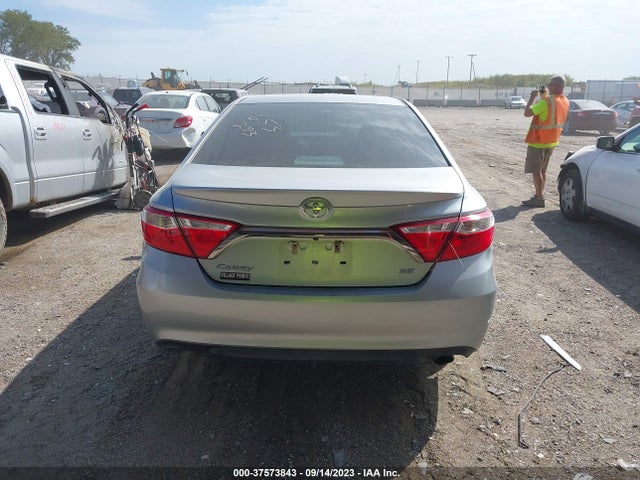 2016 TOYOTA CAMRY XLE/SE/LE/XSE VIN: 4T1BF1FK2GU586561