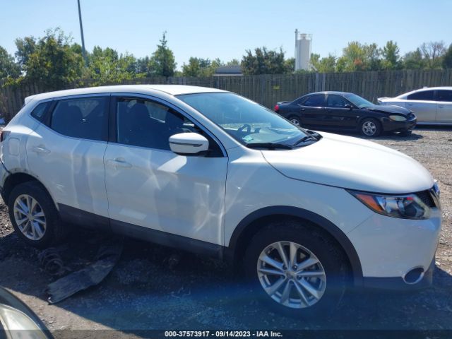 JN1BJ1CP9HW009036 Nissan Rogue Sport Sv