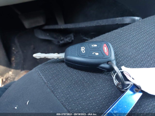 2005 CHRYSLER 300 300 VIN: 2C3AA43R55H187634