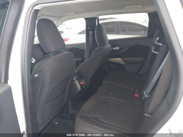 1C4PJLCB1HD231701 Jeep Cherokee Latitude